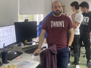 0 02 05 025660cf2214fbd0bcd944f42d25c9823ed7bacbfe755a041bcf1a8740108b1c D7a06233fe537b2a.jpg