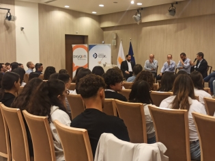 0 02 05 228d63812eeac6f71b3b21a1fd6c45e20593b31c1b57fe40b7a5546696d00247 Ddc20eebe6035010.jpg