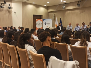 0 02 05 57dd8271a41dc2fac03e4443c3a35734afb84192d5f10d75bd08d3a37ec225b7 Cd1b5c3b7b12ecc7.jpg