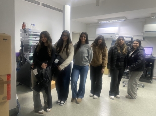 0 02 05 85e407d775ef7906b7db78a4035f10f2e9bc25d956bff22bea3695a6f45562ce F6f701206adc39b6.jpg