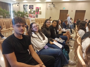 0 02 05 Aafcb776d5904d7ee0fab06d48037f857c2a1f94f4b8a32cc981536193bdee08 A68d56c08d2d340.jpg