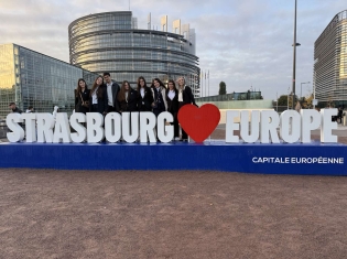 0 02 0b 517d8a23b9bd69c80d22ee7e05b37573e820b110209504138c122748e1efe957 881ed22e7c3d6c5.jpg